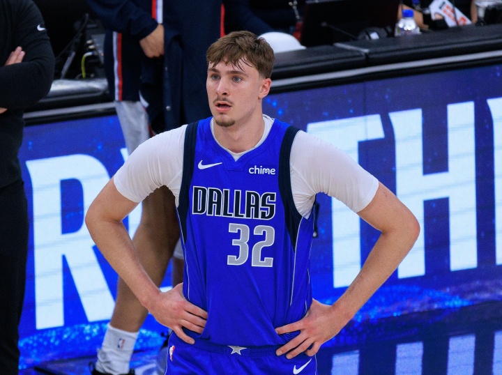 NBA三四月紅黑榜 東契奇率湖人狂飆 特納轉(zhuǎn)投雄鹿陷低迷