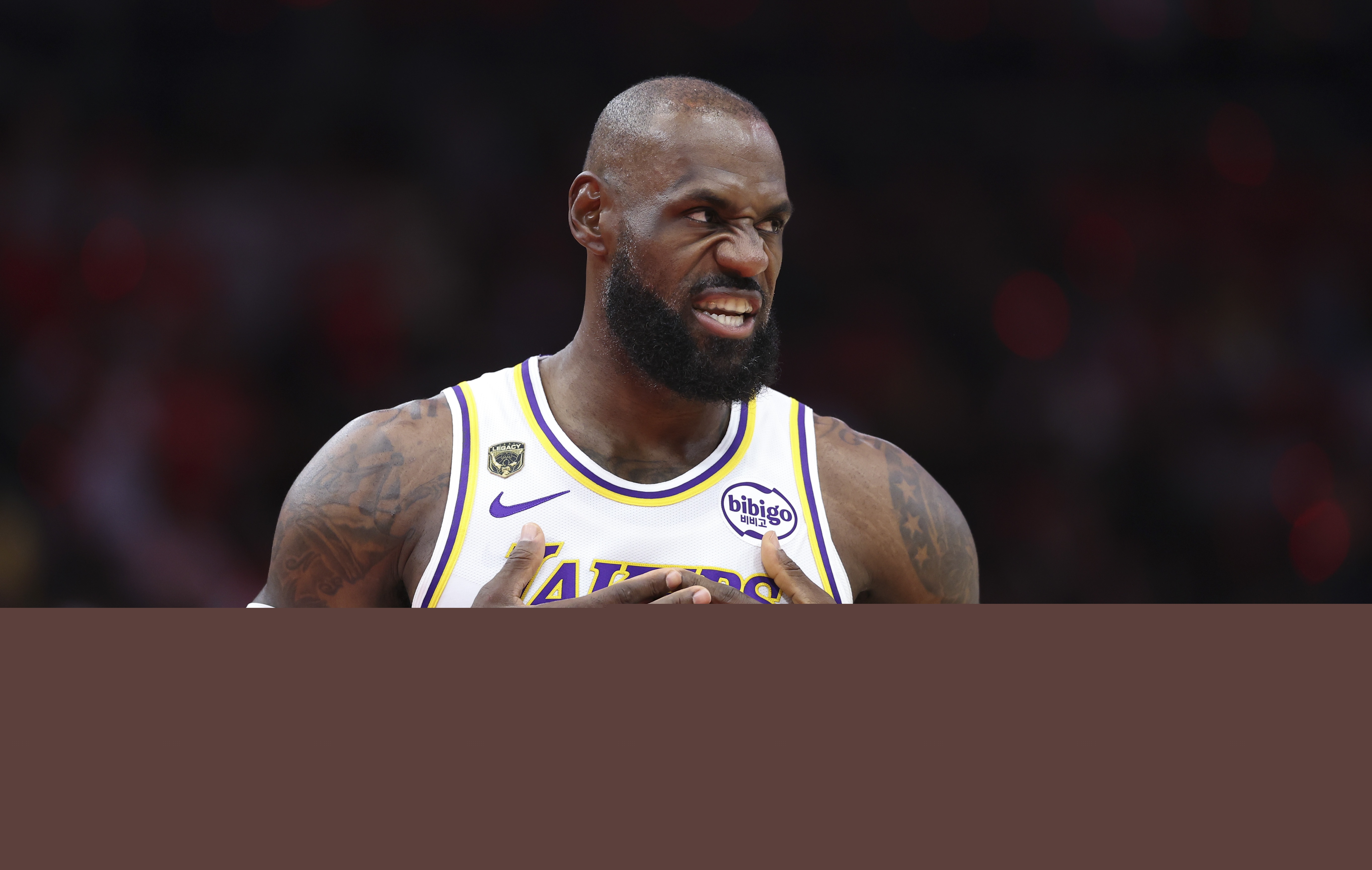詹姆斯系列賽第42勝創(chuàng)歷史第一，湖人4-2淘汰火箭晉級半決賽