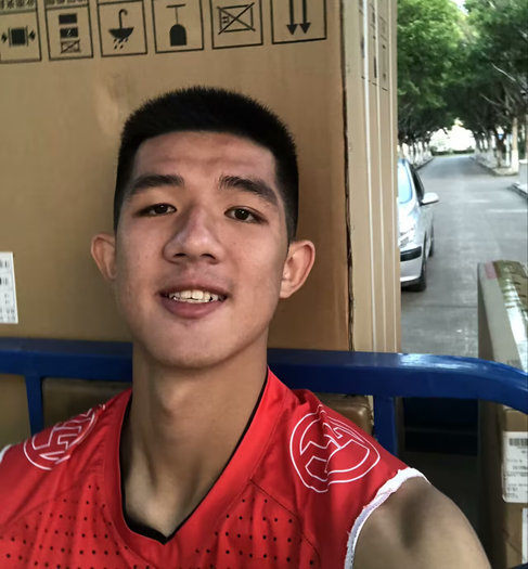 25歲前中冠冠軍球員陳軒豪退役賣腸粉：對(duì)中國足球死心了