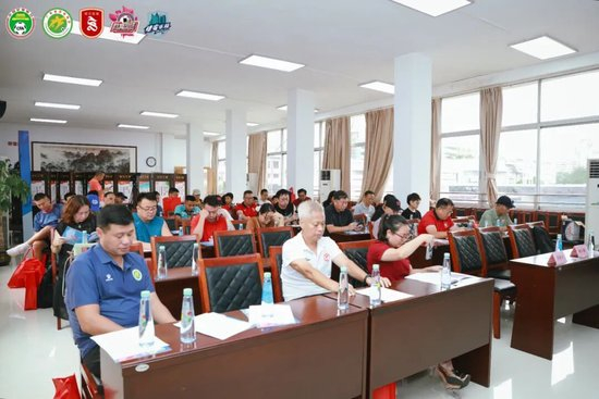“穗安街超”五人制爭(zhēng)霸賽啟動(dòng) 周穗安：專業(yè)賽制助U12球員延續(xù)足球生涯