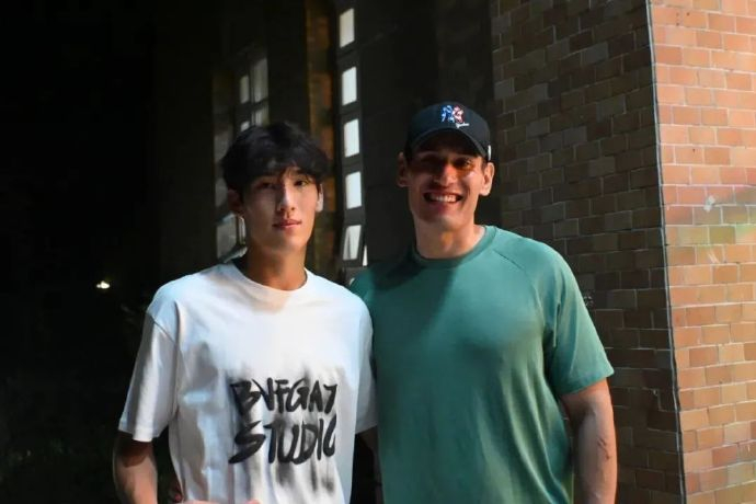 17歲布尼亞明跳五級(jí)入選U22：父親電話叮囑把握機(jī)會(huì)，目標(biāo)歐洲留洋