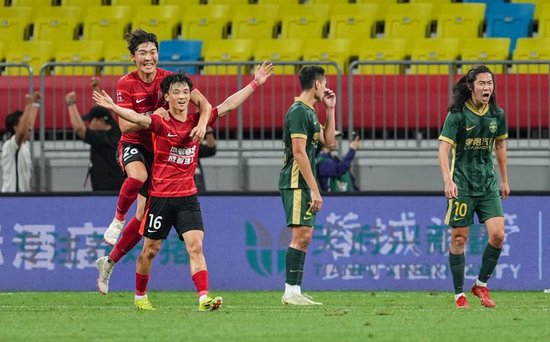 武磊兩針封閉拖累膝蓋 國足進(jìn)攻斷崖式下滑