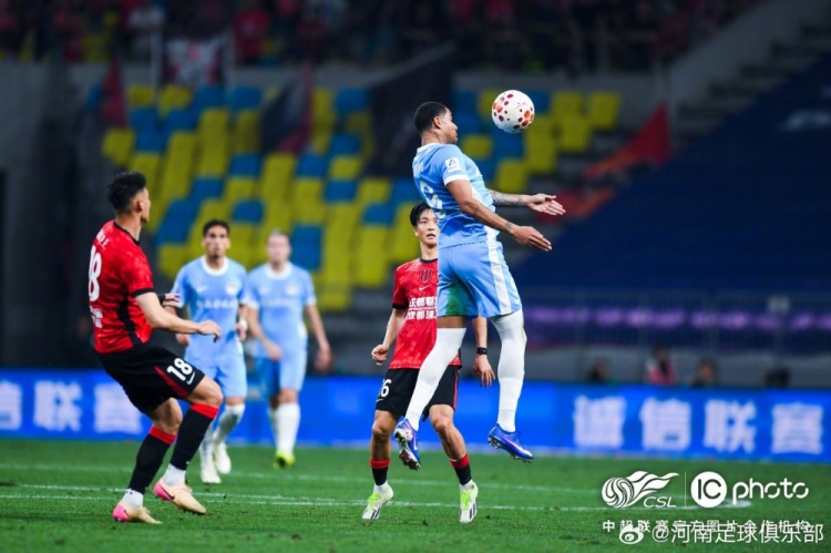 成都蓉城3-0河南，索羅金破門韋世豪拜合拉木建功