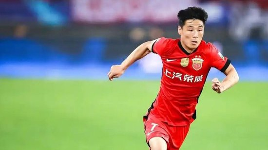武磊點射破荒，海港補時階段1-1逼平泰山