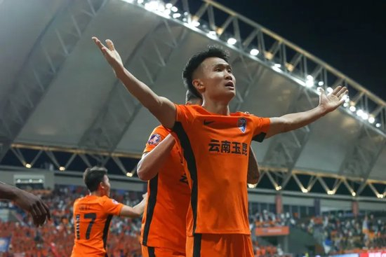 徐宏杰11輪8場3球1助 邊后衛(wèi)成玉昆射手王