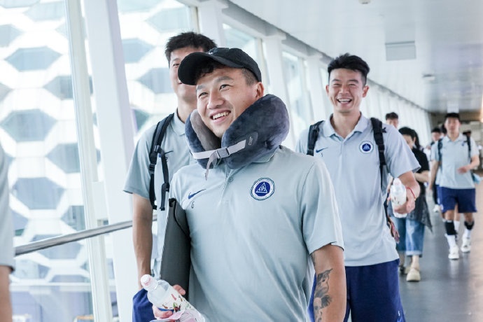 深圳新鵬城抵鄭 周六客戰(zhàn)河南