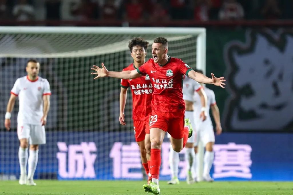 河南主場(chǎng)3-1逆轉(zhuǎn)海牛奪賽季首勝 南基一用人再遭質(zhì)疑
