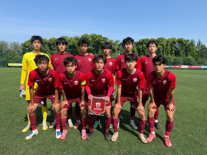 海港U17隊(duì)2:1麓山國(guó)際實(shí)驗(yàn)學(xué)校 楊思致遠(yuǎn)助攻穆海麥提首開(kāi)記錄