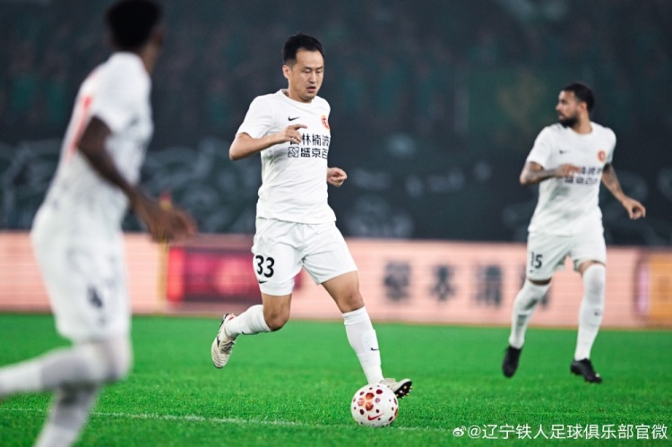 姆本扎帽子戲法 遼寧鐵人客場(chǎng)5-0橫掃浙江隊(duì)取客場(chǎng)首勝