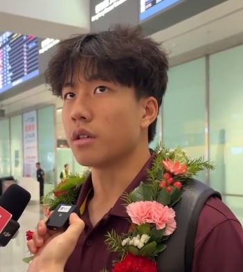 謝晉：主力或替補取決于教練，失利后表態(tài)“以后會打回來”
