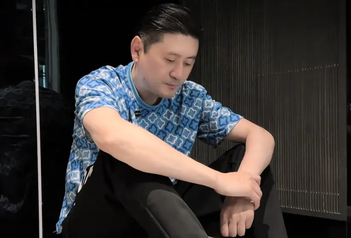 前國(guó)安冠軍成員路姜：頸動(dòng)脈閉塞致偏癱，人生下半場(chǎng)仍在踢
