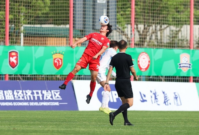 王逸偉貼地斬定勝局，上海海港富盛經(jīng)開1-0蘭州隴原競技
