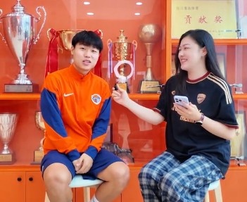 金永浩談留洋西班牙：極短時間內(nèi)逼你決策，學會更聰明踢球