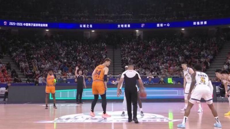 [CCTV全場集錦]??上海險勝廣廈2-0 古德溫31+11&搶斷3分壓哨絕殺 布朗空砍50分