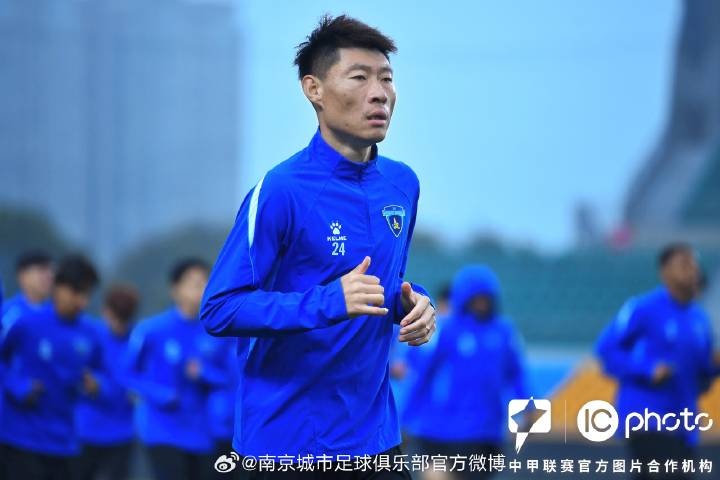 南京城市后防老將杜君鵬合同到期離隊(duì)，32次出場(chǎng)數(shù)據(jù)定格