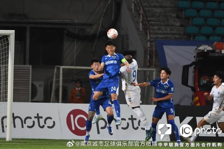 南京城市后防老將杜君鵬合同到期離隊(duì)，32次出場(chǎng)數(shù)據(jù)定格
