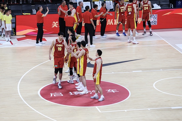 中國(guó)男籃客戰(zhàn)臺(tái)北12人名單不變 輸日本后不容有失