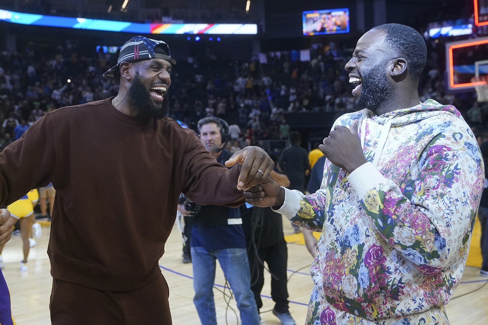 勇士追逐詹姆斯熱度降溫 管理層靜待決定
