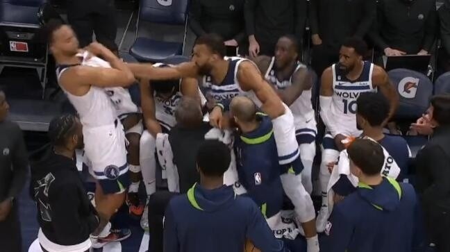 熱火內(nèi)訌升級：阿德巴約訓(xùn)練場揮拳擊中希羅面部，NBA隊友反目史再添新案例