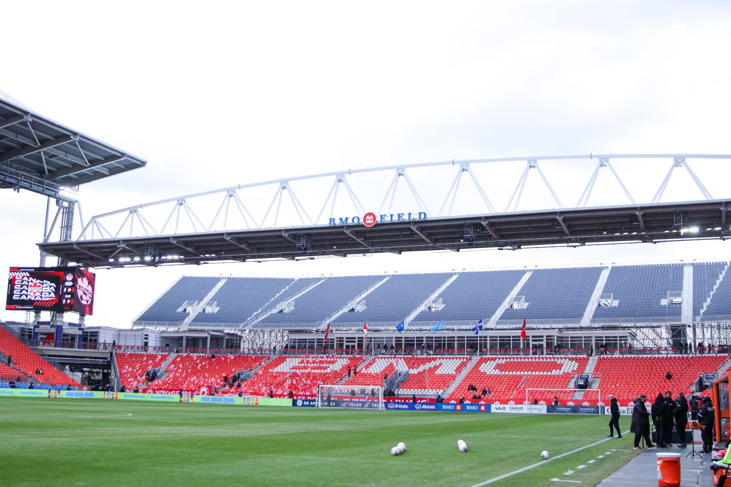 零失球西班牙遭遇傷病潮，C羅魔笛上演最后一舞