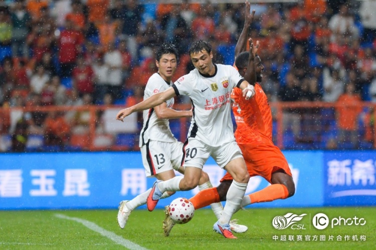 VAR兩度介入無效 海港客場2-2遭云南玉昆逼平