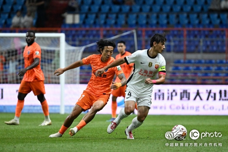 VAR兩度介入無效 海港客場2-2遭云南玉昆逼平