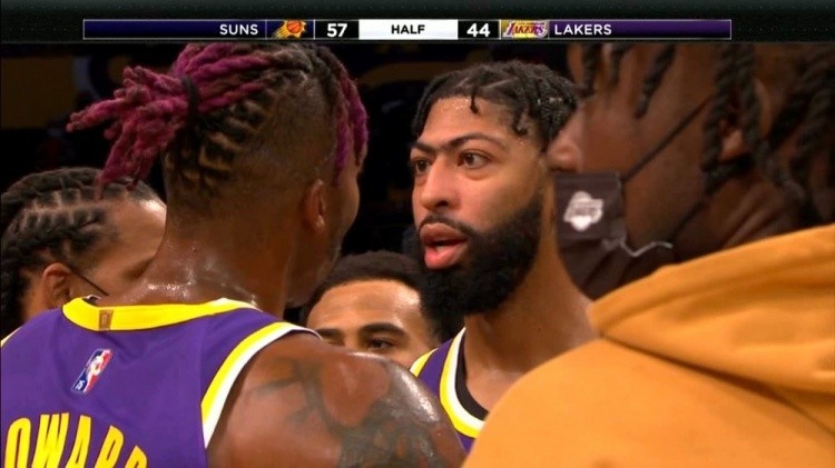 阿德巴約拳打希羅面部！NBA隊友反目檔案再添新篇