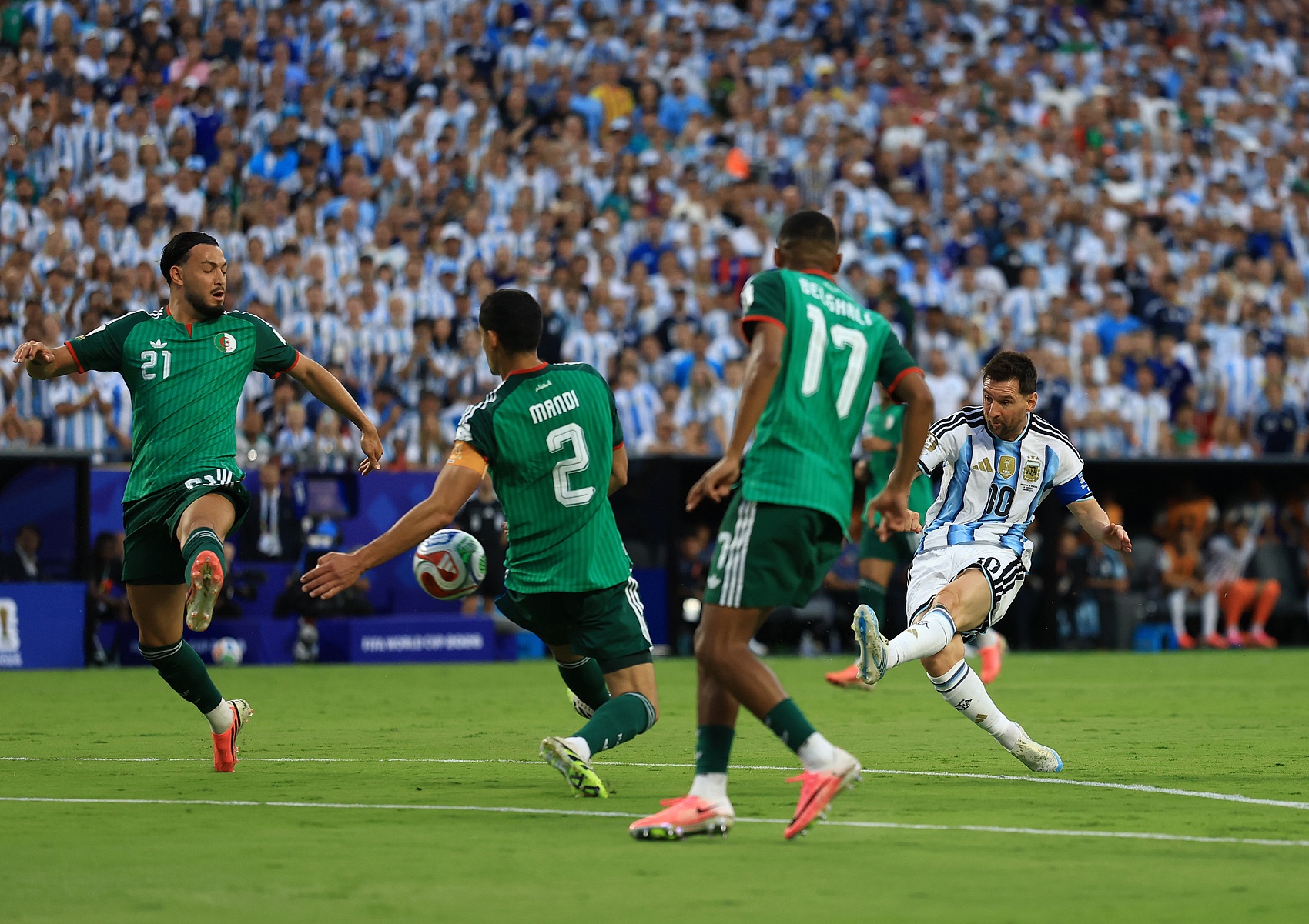 FIFA官方公布世界杯最佳進球12候選：費蘭決賽絕殺領銜，梅西姆巴佩在列