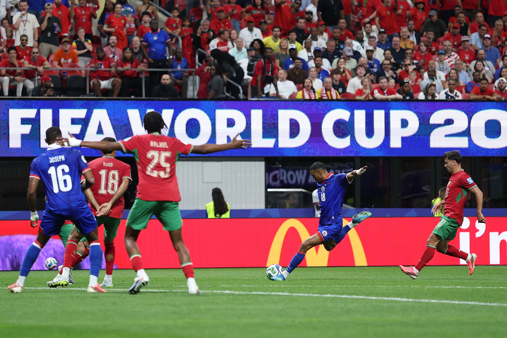 FIFA官方公布世界杯最佳進球12候選：費蘭決賽絕殺領銜，梅西姆巴佩在列