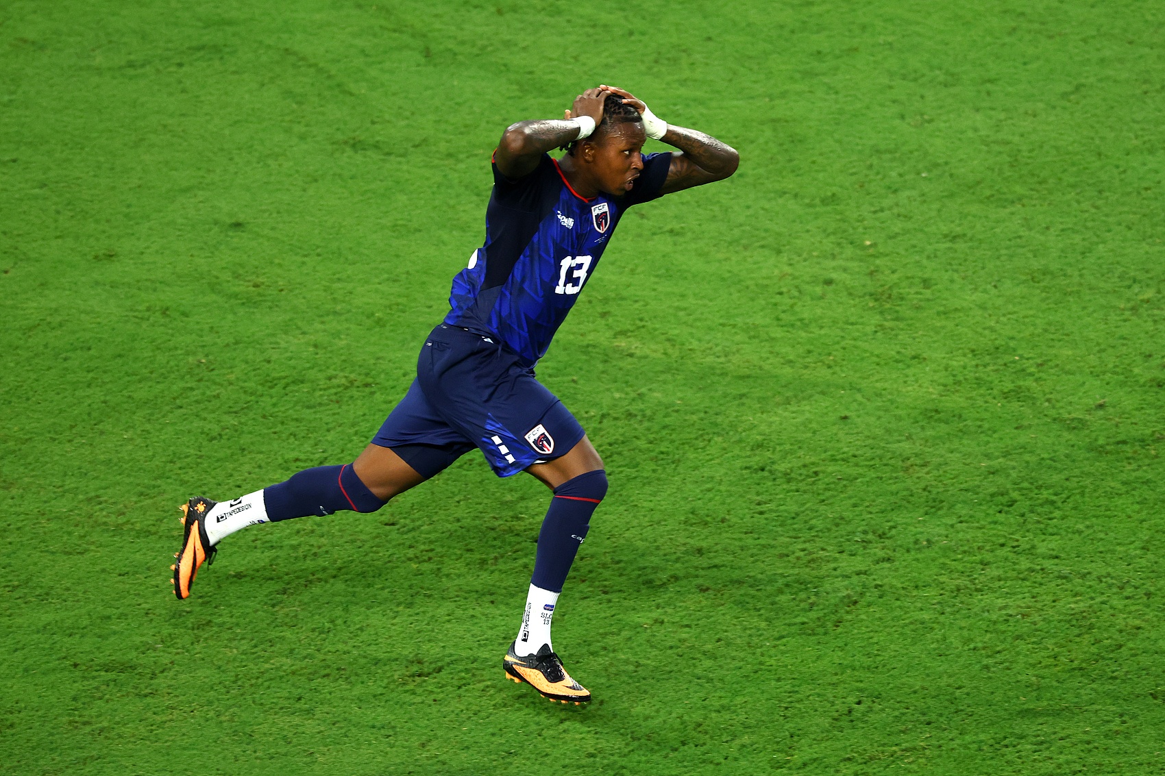 FIFA官方公布世界杯最佳進球12候選：費蘭決賽絕殺領銜，梅西姆巴佩在列