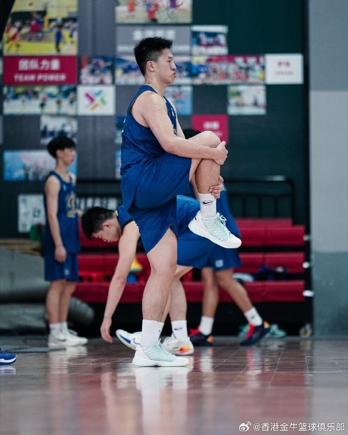 香港金牛U19順德四天三夜特訓(xùn)收官 體能教練Bojan帶隊硬扛一天三練
