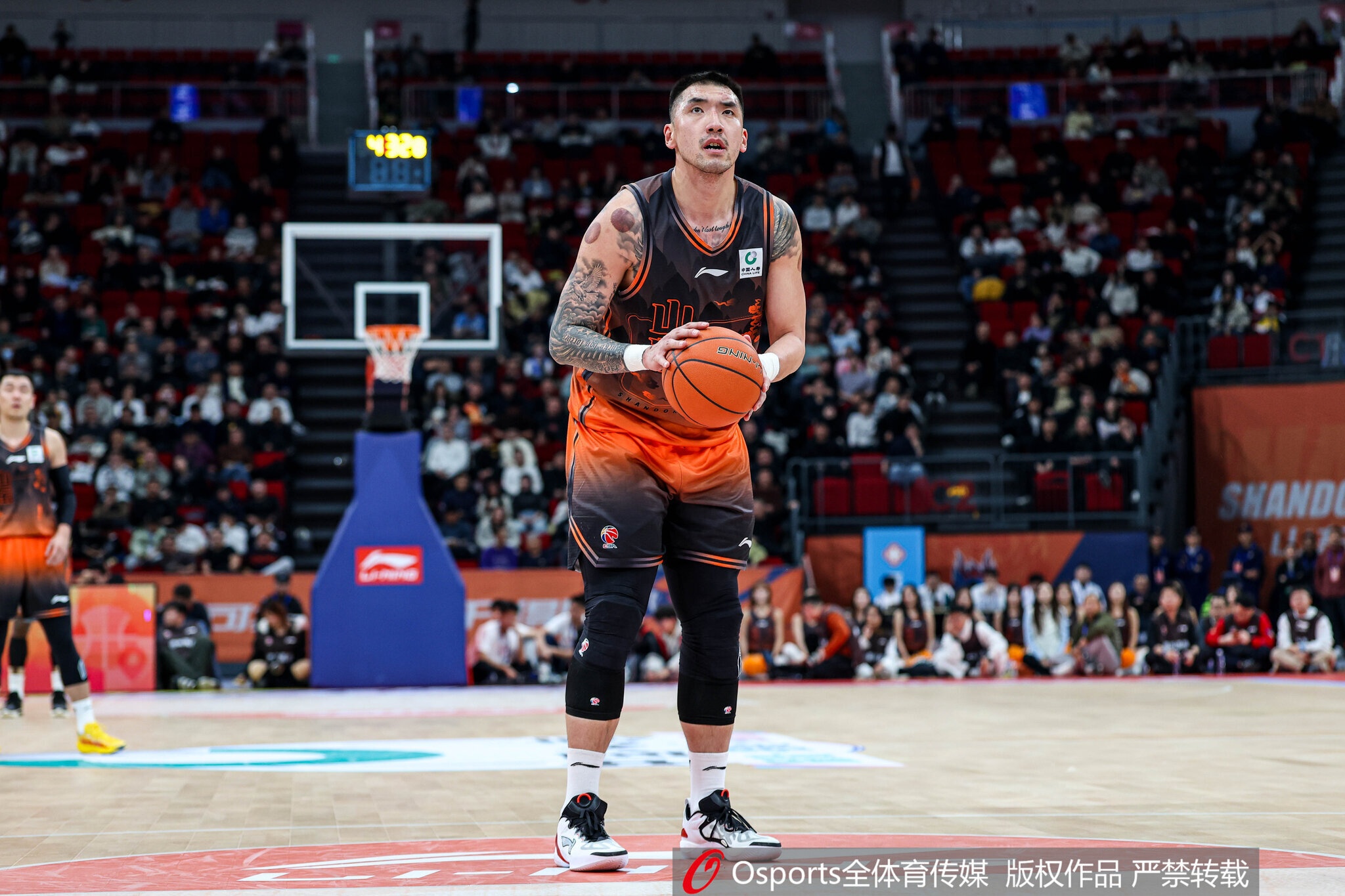 山東男籃陣容調(diào)整：祝銘震楊文學(xué)明日熱身賽首秀 陶漢林D類合同續(xù)約一年