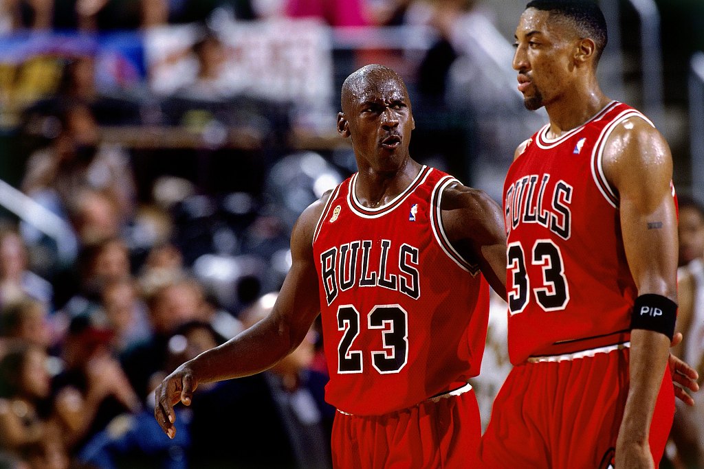 阿德巴約拳擊希羅面部 盤點NBA十大隊友反目事件