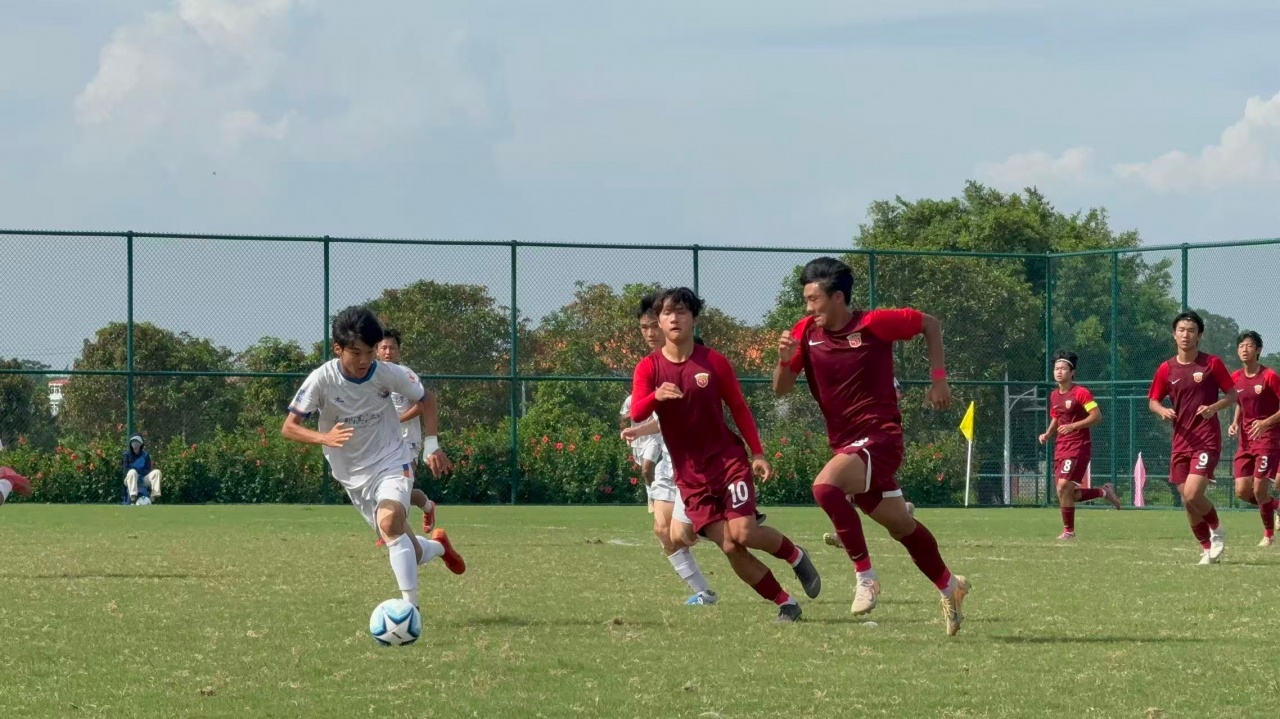 上海海港U17晉級組三戰(zhàn)全勝 點球+絕殺鎖定總決賽門票