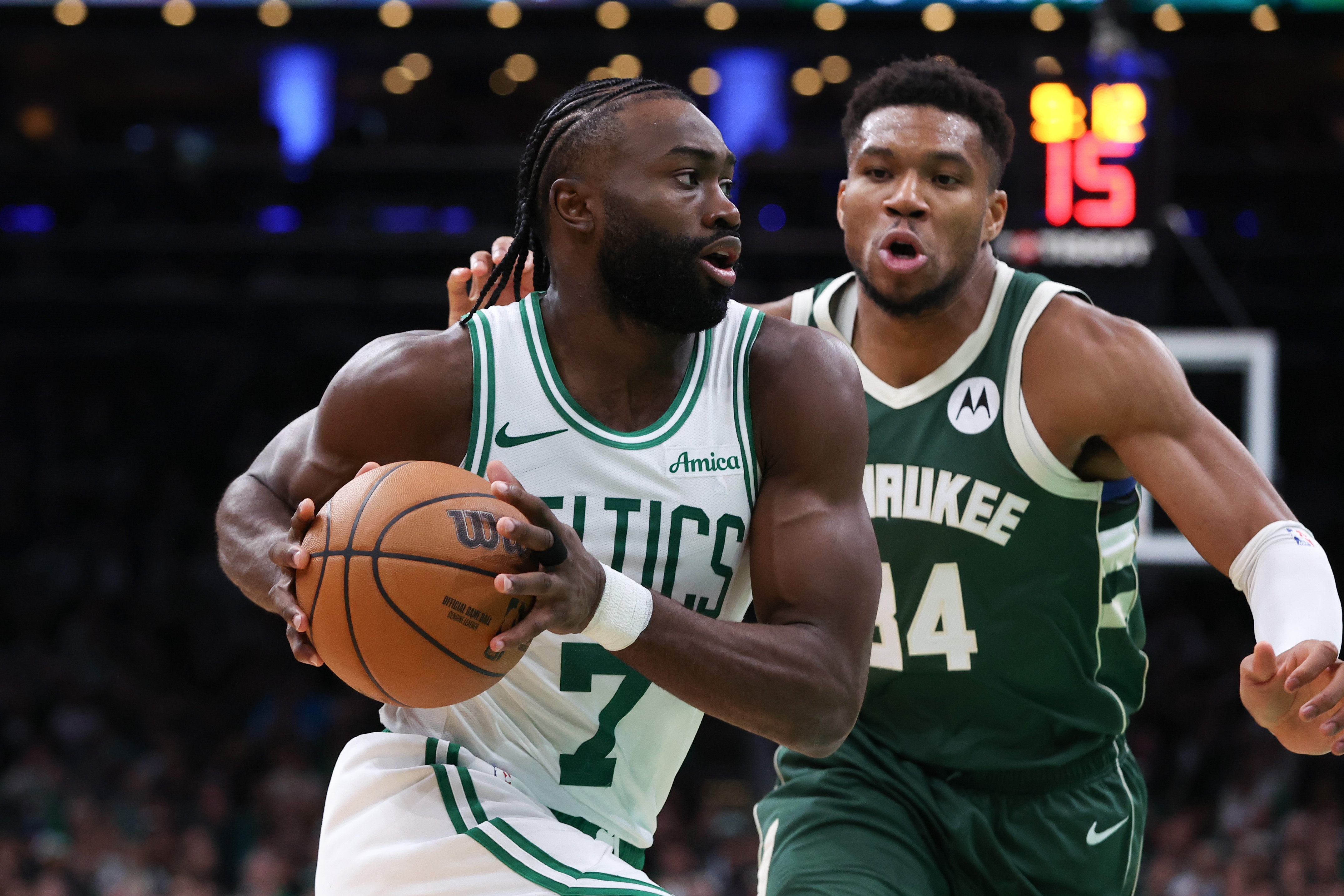 詹姆斯加盟76人躍升第5，雷霆馬刺尼克斯居前三，NBA休賽期實(shí)力榜巨震
